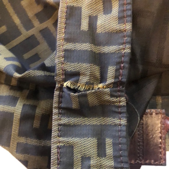 Fendi Bag - Picture 6 of 8